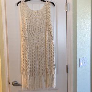 Umgee cream crocheted fringe vest size small ❤️